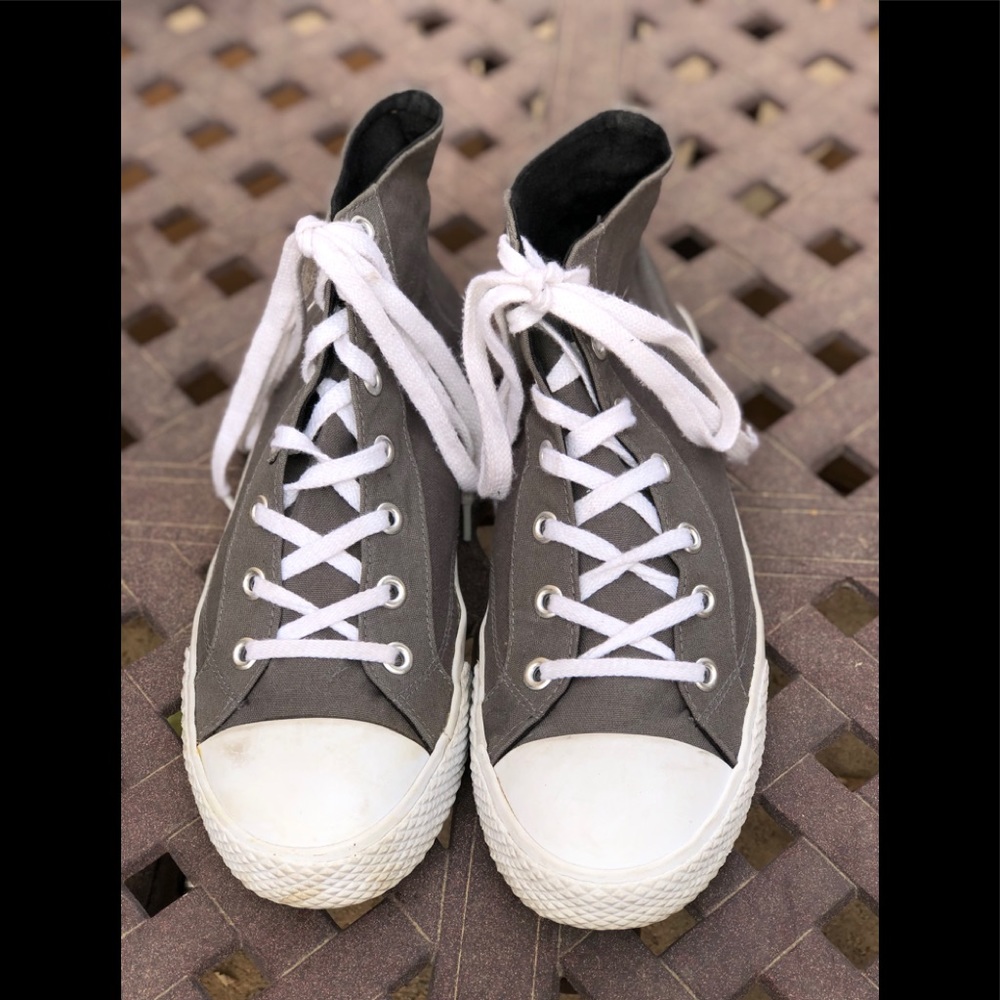 AirWalk Women’s Gray High Top Sneaker